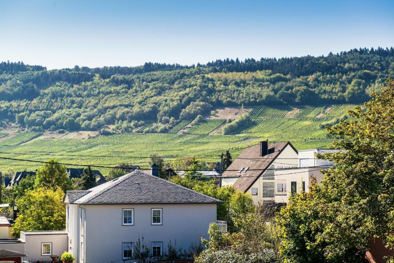Hotel Weinhaus Weis Leiwen Εξωτερικό φωτογραφία